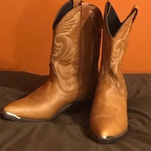 Women’s tan leather cowboy boots. Never worn.